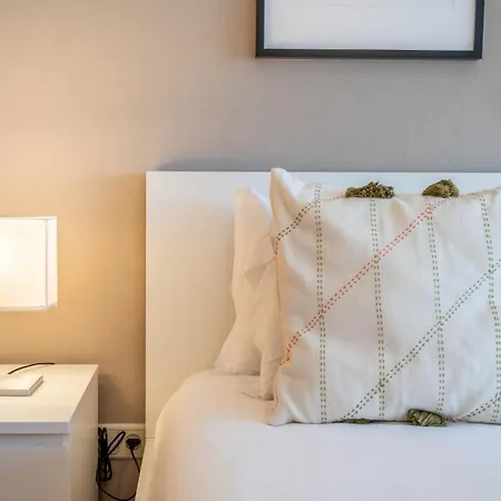 Infante Cozy 1br W Parking By Lovelystay