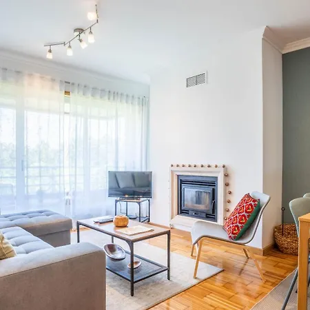 Infante Cozy 1br W Parking By Lovelystay