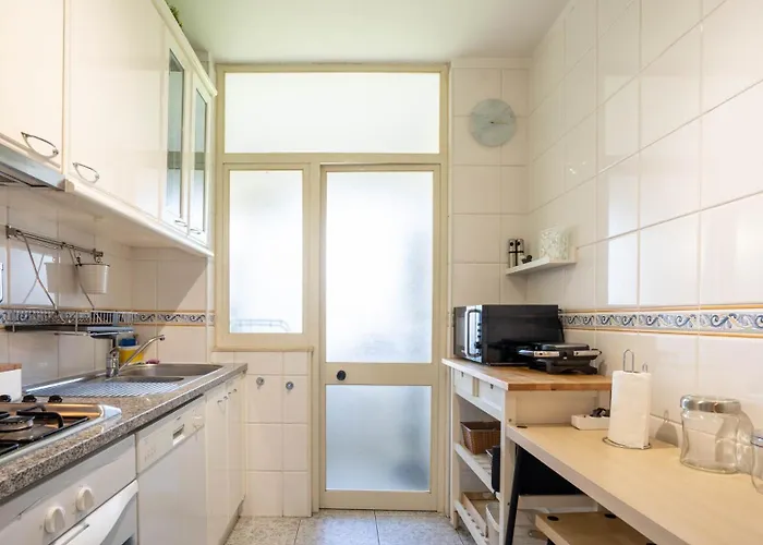 Daire Infante Cozy 1br W Parking By Lovelystay